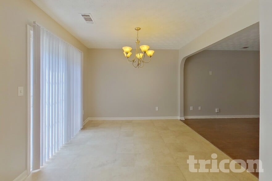Building Photo - 741 Georgetown Ln