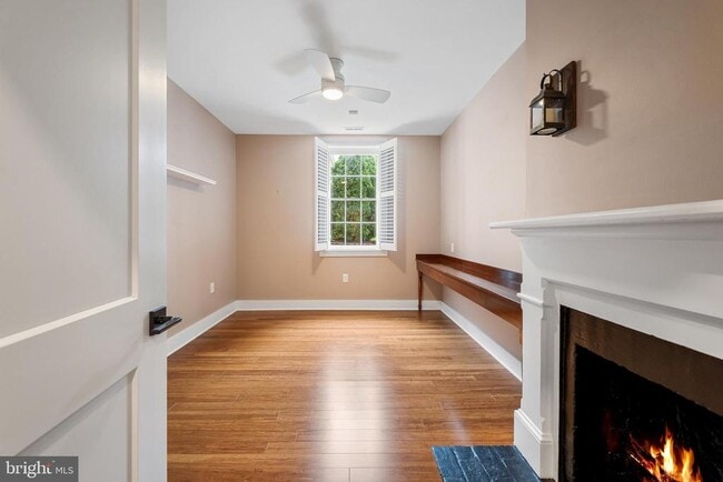 Building Photo - 411 N Loudoun St