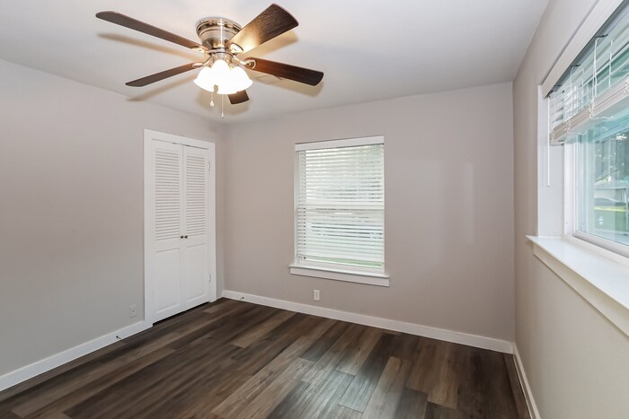 Building Photo - 1109 Finch Ave