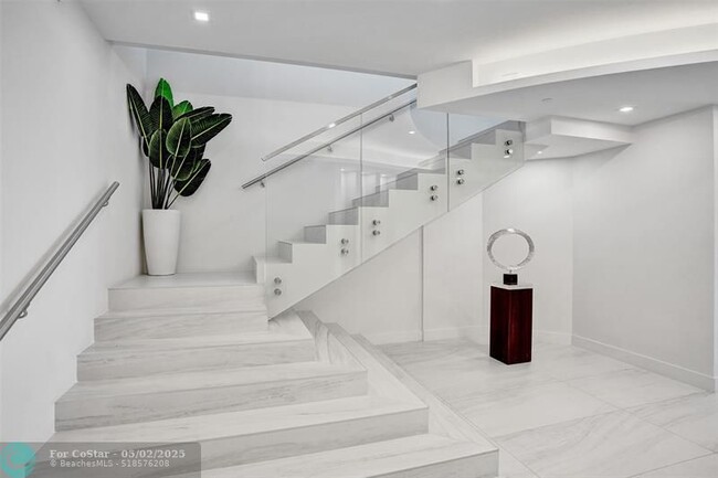Building Photo - 701 N Fort Lauderdale Beach Blvd
