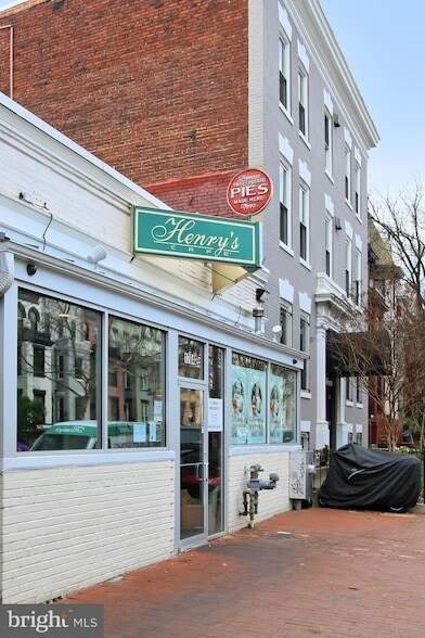 Building Photo - 1701 16th St NW