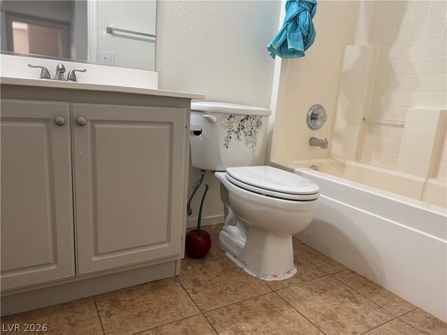 Building Photo - 313 Lilac Arbor St