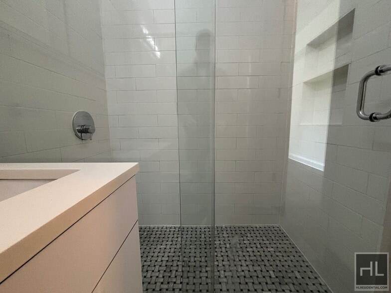 Building Photo - EAST 57 STREET