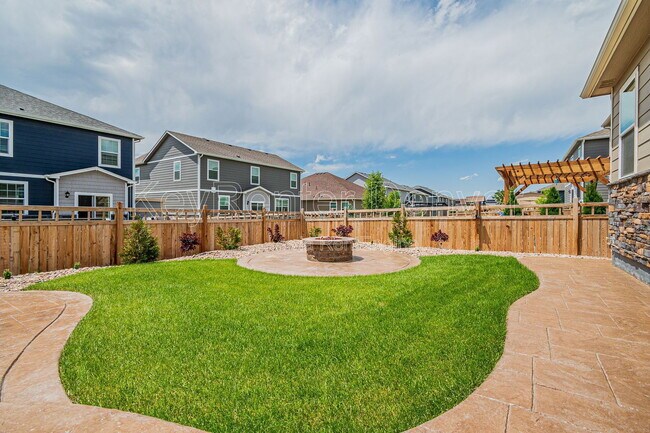 Building Photo - 6037 N Halifax Ct