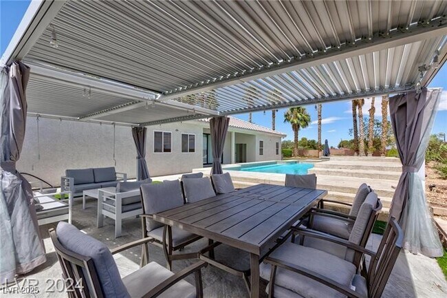 Building Photo - 6525 Ponderosa Way