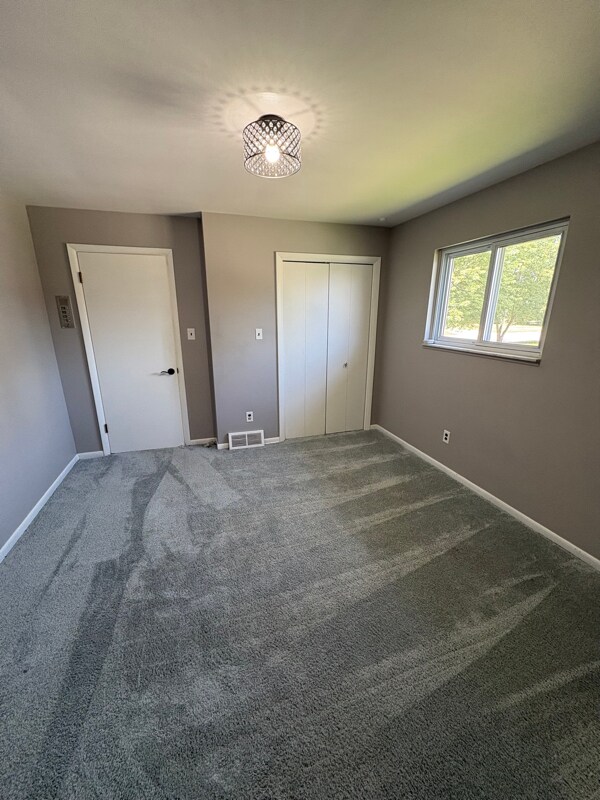 Building Photo - 2044 Arcola St