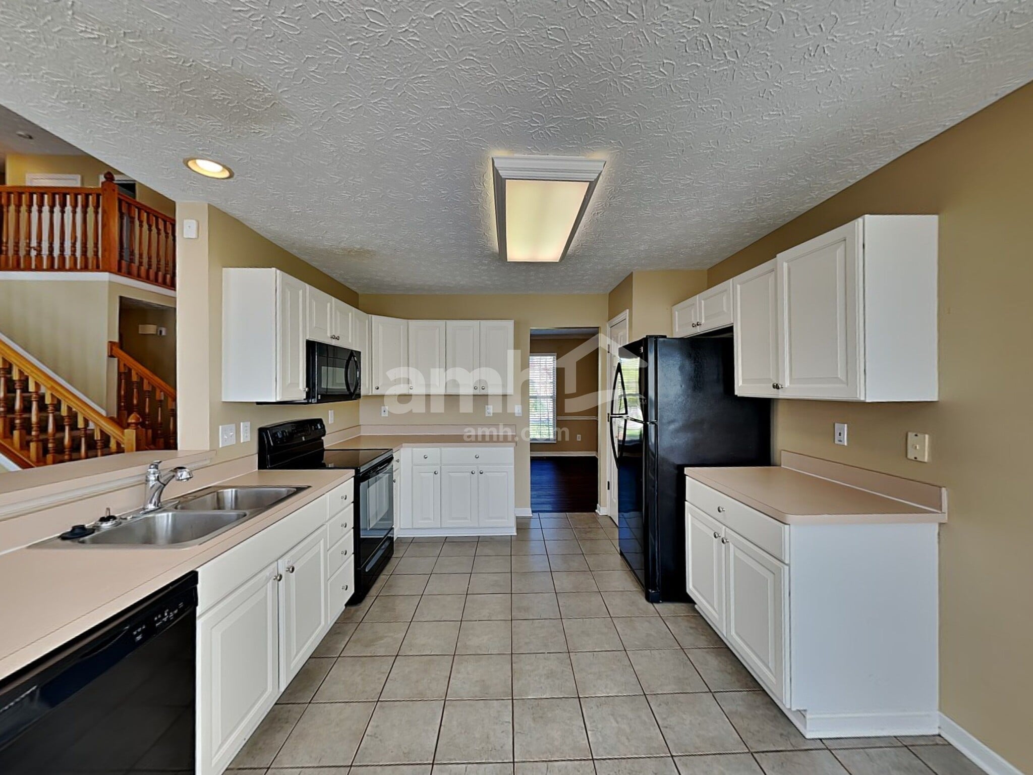 Building Photo - 6500 Morningside Dr
