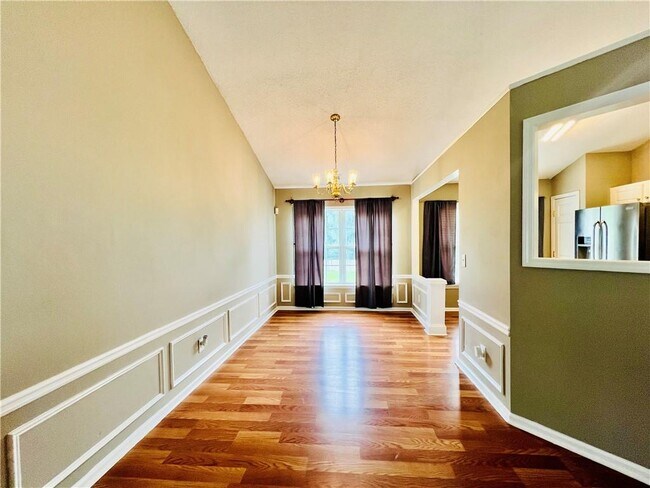Building Photo - 391 Bass Way NW