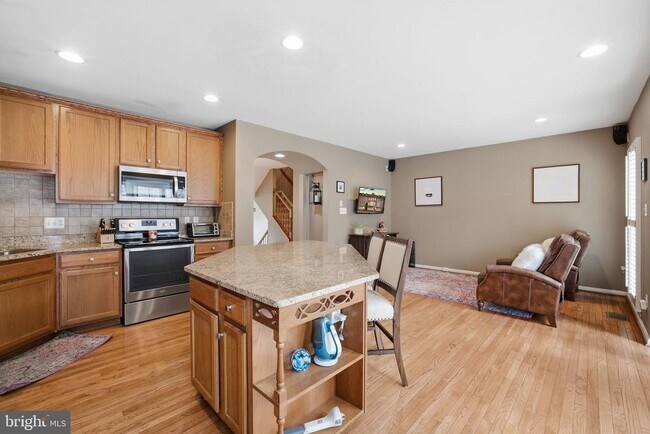 Building Photo - 3342 Wilton Crest Ct