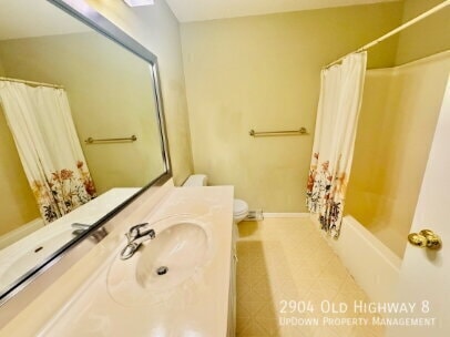 Building Photo - 2904 Old Hwy 8