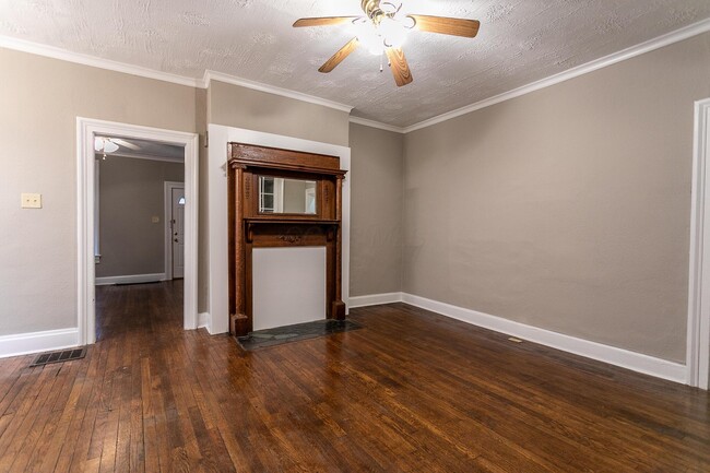 Building Photo - 1512 Indianola Ave