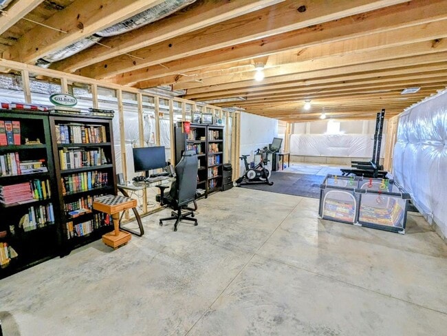 Building Photo - 241 Butterfield Dr