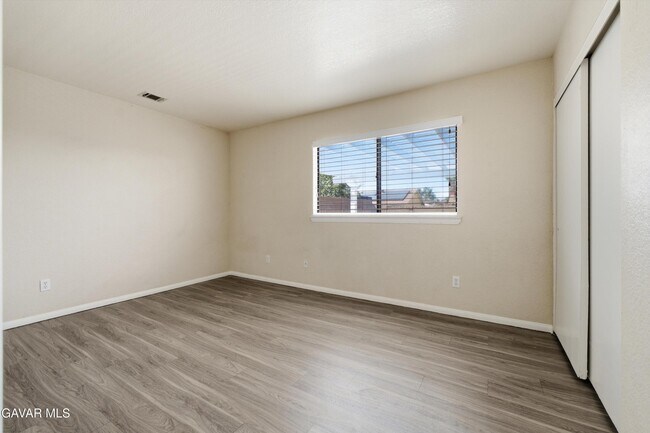 Building Photo - 3129 Golfwood Ct