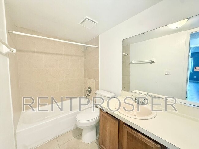 Building Photo - 4151 S Semoran Blvd