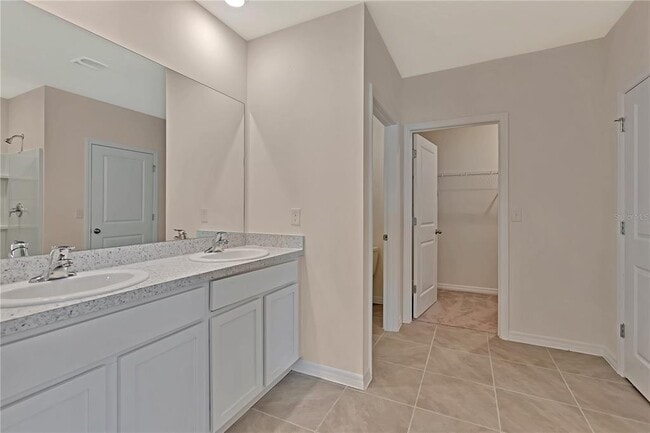 Building Photo - 32605 Canyonlands Dr