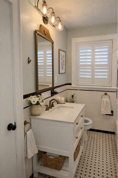 Building Photo - 7605 Atlantic Ave