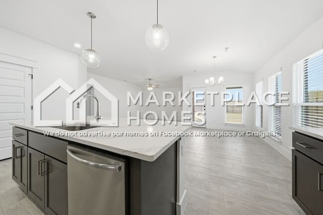 Building Photo - 10812 S 274th E Ave