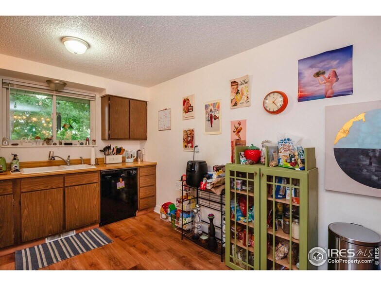 Building Photo - 824 Meeker St