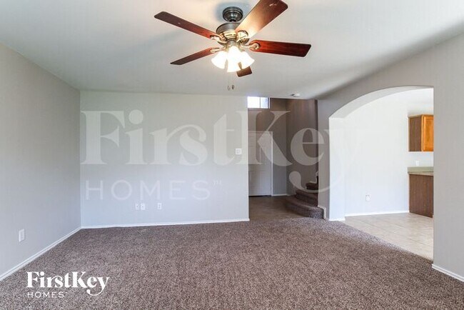 Building Photo - 402 Mystic Trail Loop