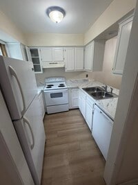 Building Photo - 936 Hearthridge Ct