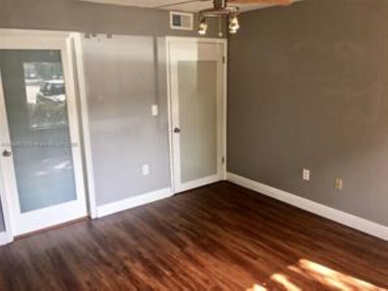 Building Photo - 2445 NW 33rd St