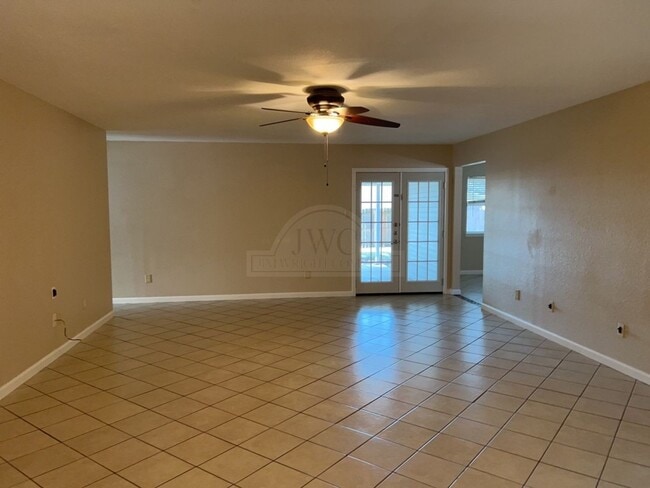 Building Photo - 4402 Breckenridge Dr