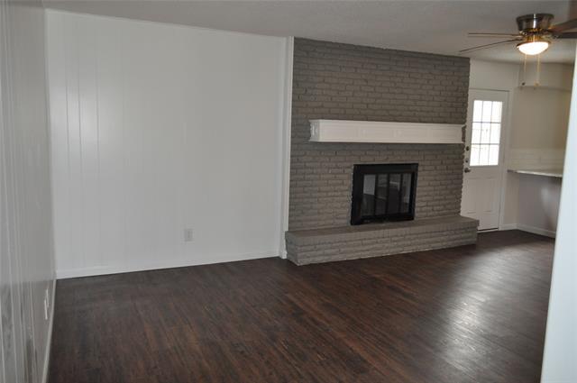 Building Photo - 2232 Shady Brook Dr