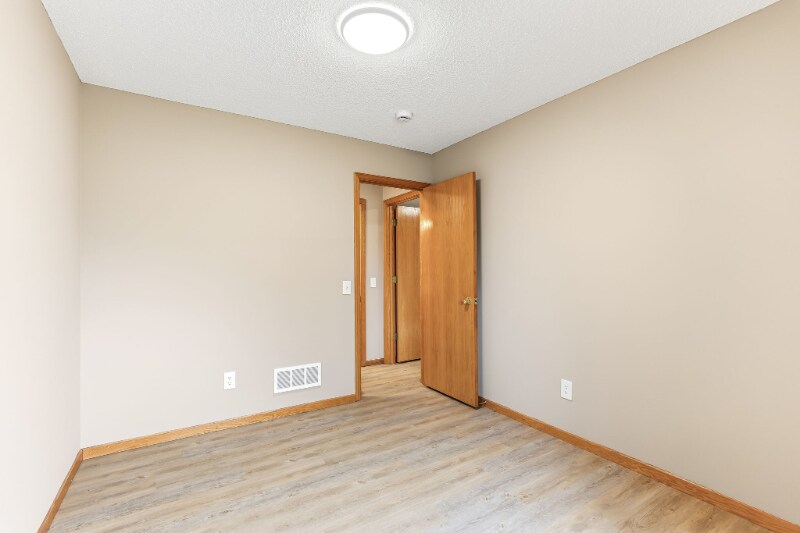 Building Photo - 1109 Larch St