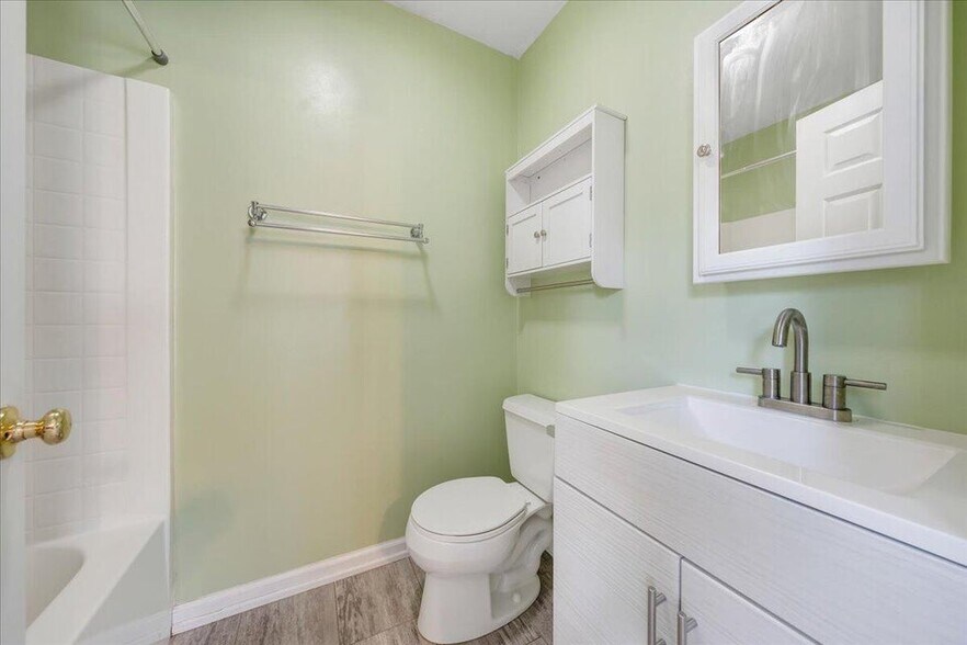 Building Photo - 720 Tennessee St