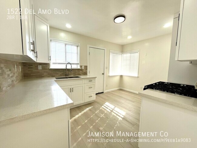 Building Photo - 1522 Del Amo Blvd