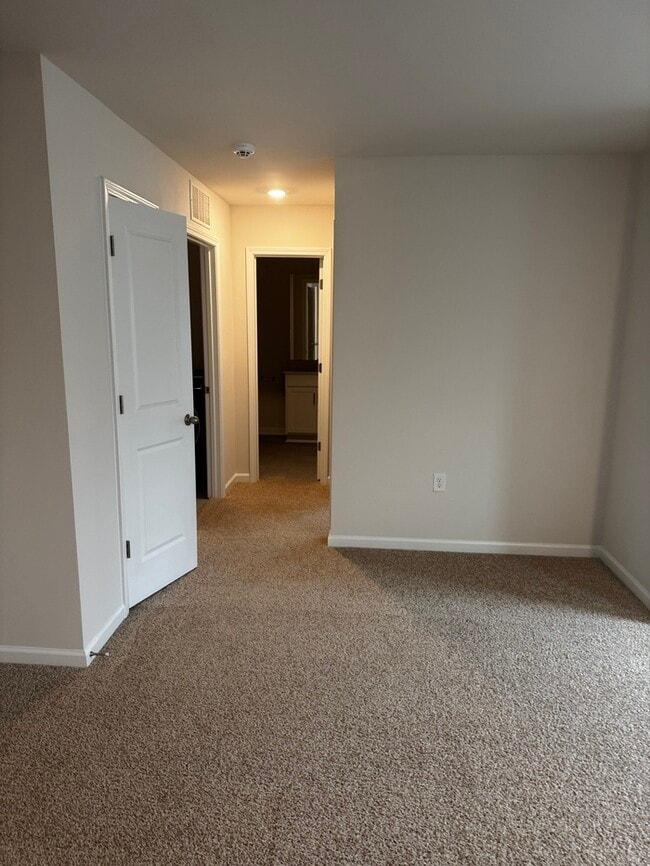 Building Photo - 434 Carolina Hemlock Dr