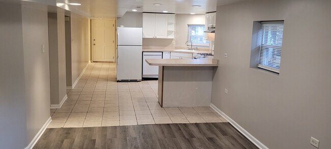 Building Photo - 4039 N Long Ave