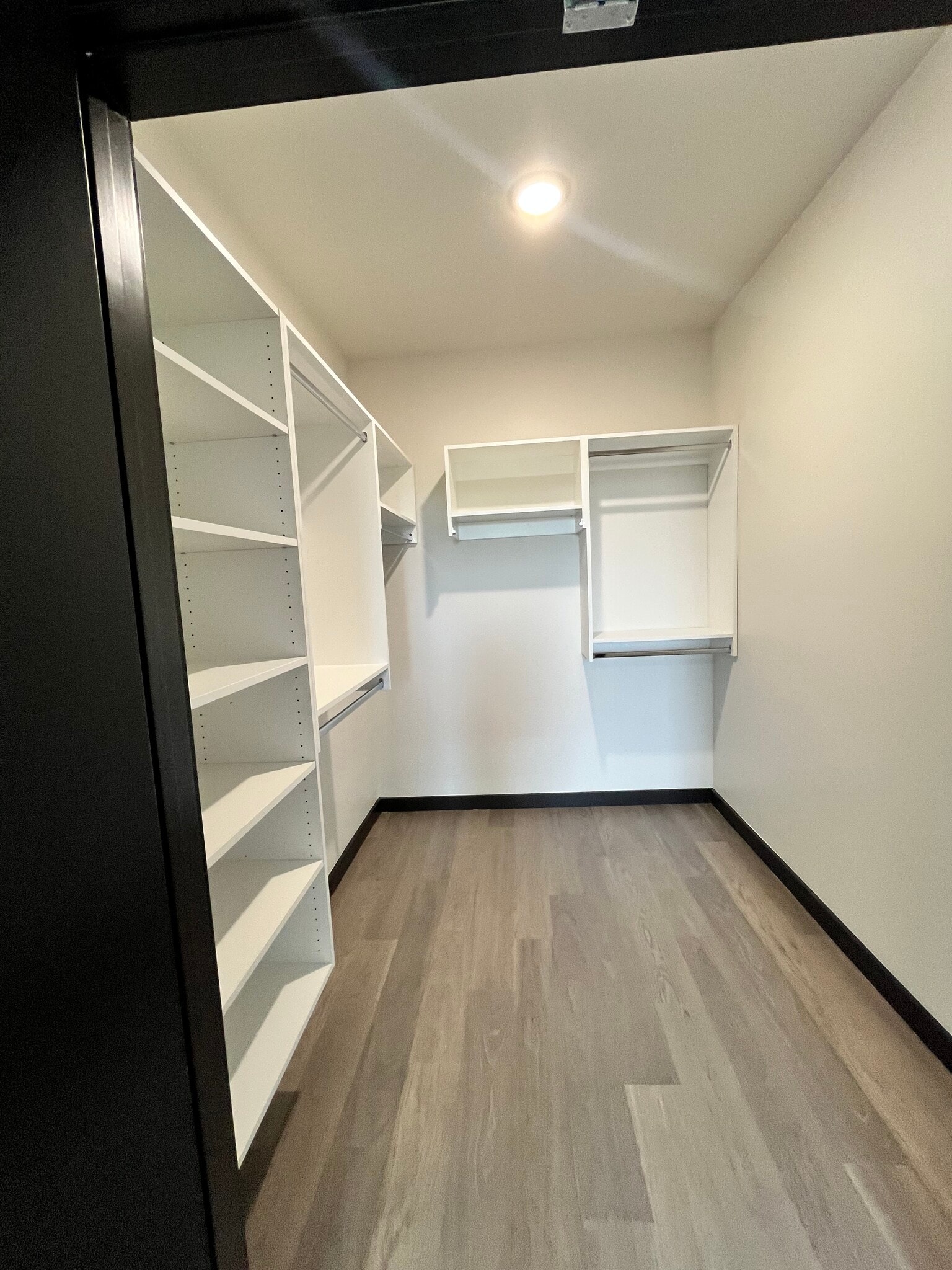 132 Mallory Ave 506 - 138 Mallory Ave