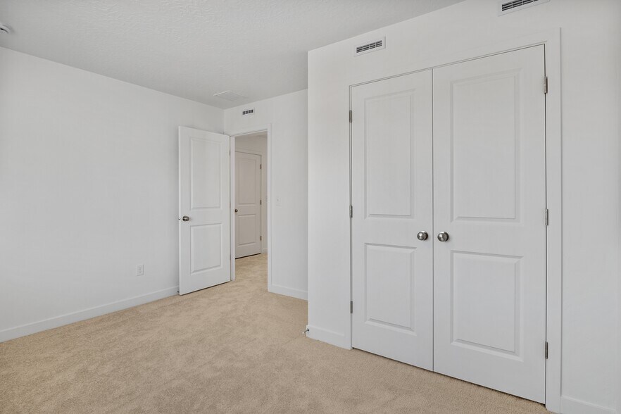 Building Photo - 1943 N Fireball Ln