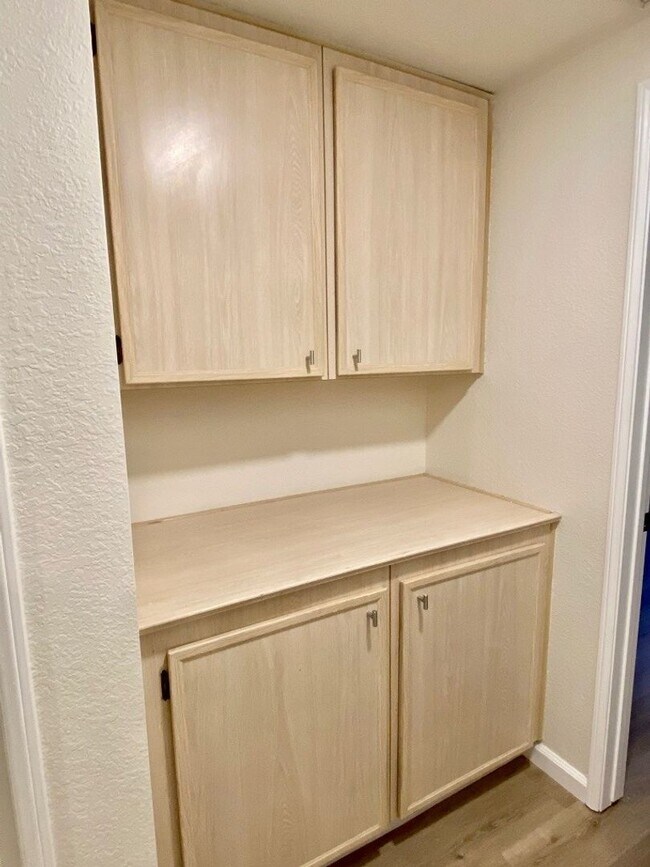 Building Photo - Renovated Two Bedroom Two Bathroom Condo North Park