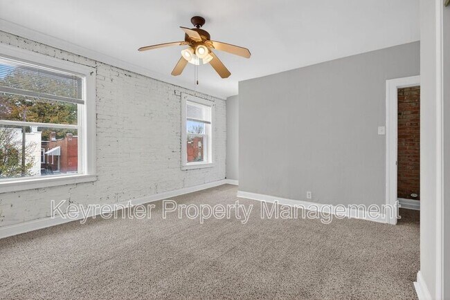 Building Photo - 3166 California Ave