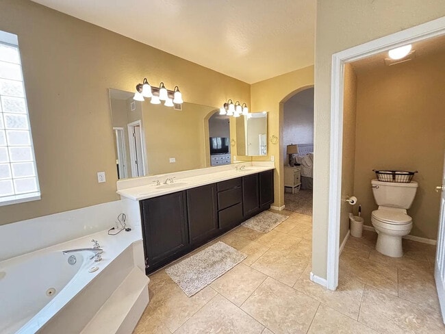 Building Photo - 3136 E Brookwood Ct