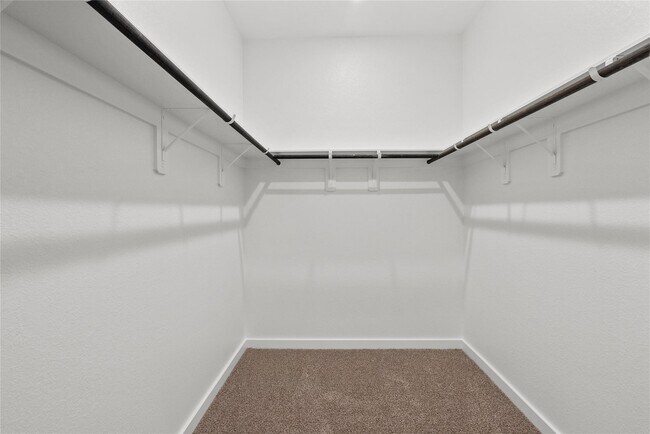 Building Photo - 594 Avisa Dr