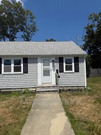 Building Photo - 250 Sea St