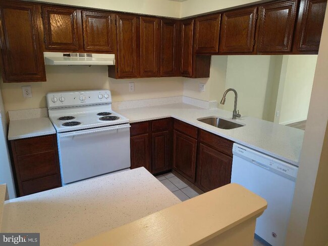 Building Photo - 12502 Laurel Grove Pl