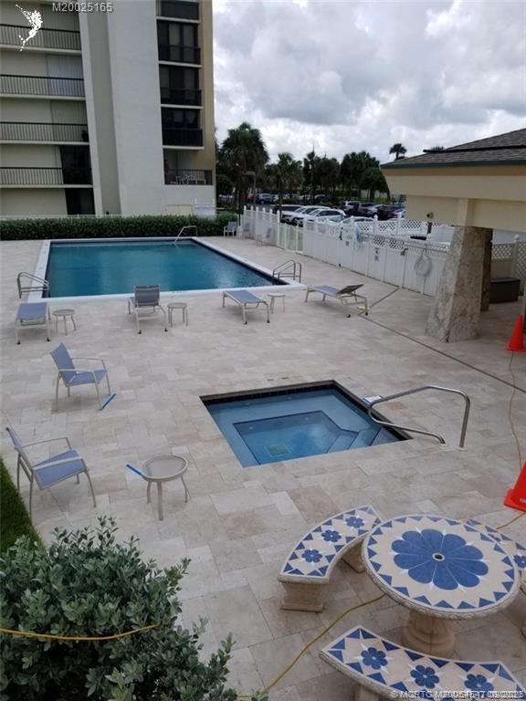 Building Photo - 10680 S Ocean Dr