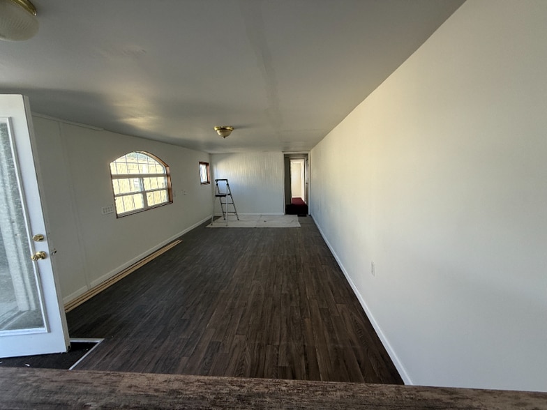 Building Photo - 2825 SE 14th St