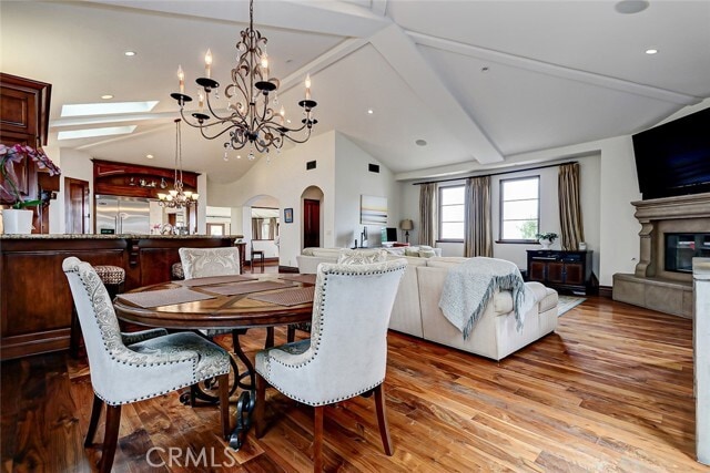 Building Photo - 853 6th St