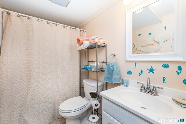 Building Photo - 14 Haynes Rd