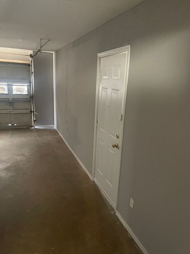 Building Photo - 4601 Fordham St