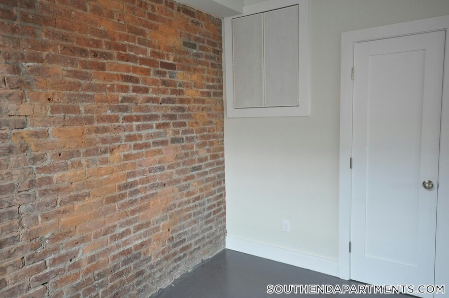 Building Photo - 659 Massachusetts Ave