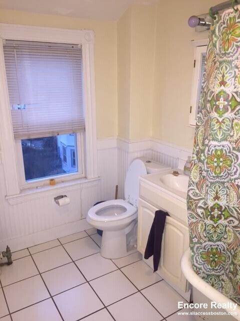 Building Photo - 91 Wallingford Rd