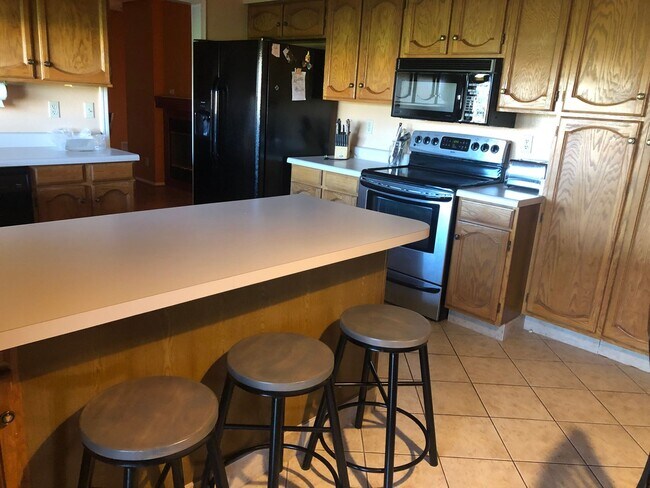 Building Photo - Manor 1485A Seasonal Rental