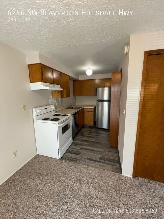 Building Photo - Wonderful 2 Bedroom Multilevel Unit in Ral...