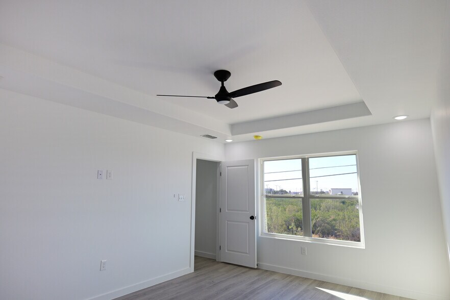 Building Photo - 8218 Casa Verde Rd